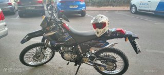 Yamaha DT 125 RE 2008 Enduro colores camaleónica.