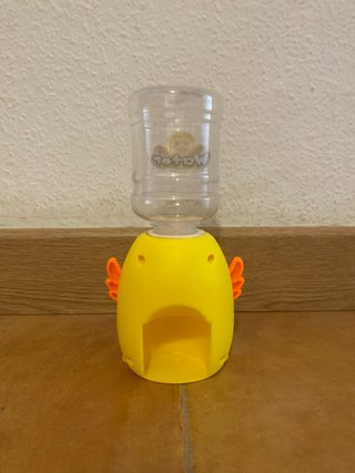 Dispensador agua patito amarillo