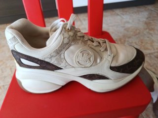 Deportivas Michael Kors Blancas y Marrones