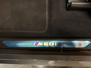 BMW X7 M60i xDrive