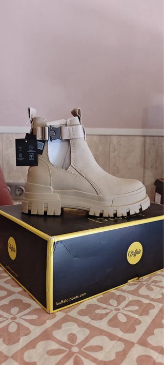 Botas Buffalo Aspha COA Beige Talla 39