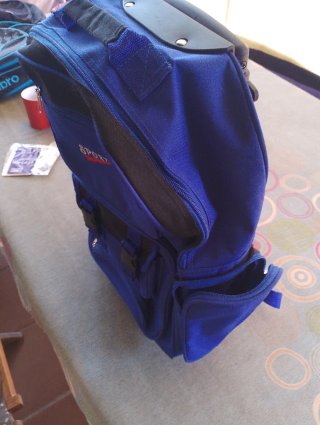 Mochila escolar azul con ruedas