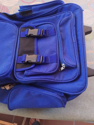 Mochila escolar azul con ruedas