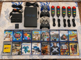 Consola PS2 + 16 Juegos + 5 Mandos
