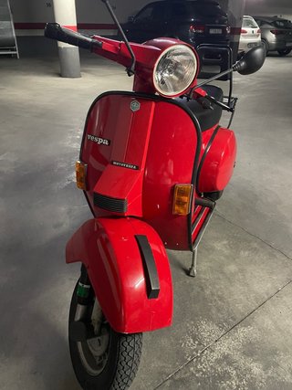 Vespa PX 200 Iris Roja