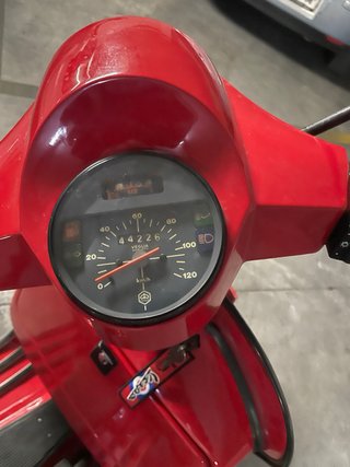Vespa PX 200 Iris Roja