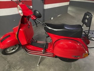 Vespa PX 200 Iris Roja