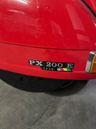 Vespa PX 200 Iris Roja