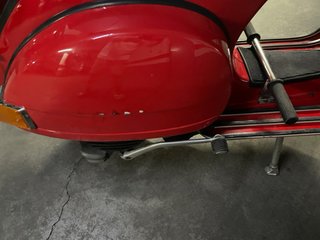 Vespa PX 200 Iris Roja