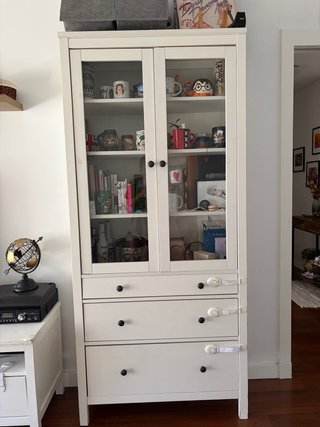 Conjunto muebles IKEA HEMNES: mueble TV + vitrina