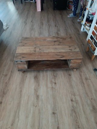Mesa Palets Artesanal Moderna con Ruedas