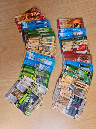 Lotto 70+ Battle Cards Gormiti