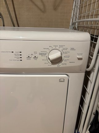 Secadora ANSONIC blanca de exterior