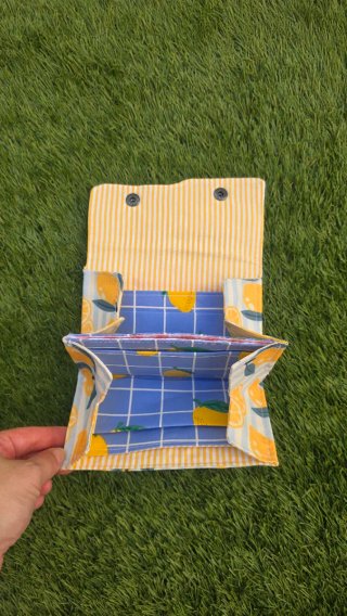 Monedero XL con estampado de limones