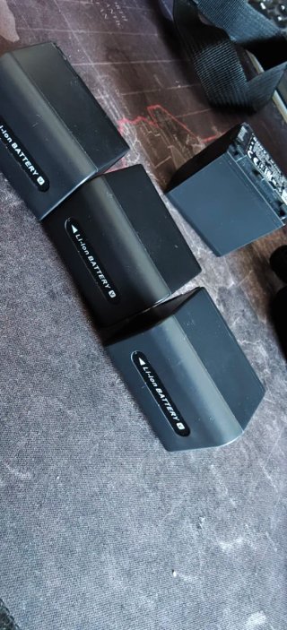 Sony Handycam 4K FDR-AX33