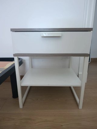 Somier 105x190 con patas + Colchón + mesilla