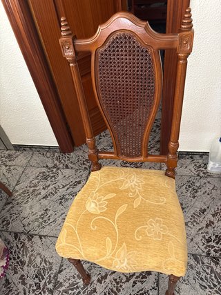 Silla de salón madera y rejilla