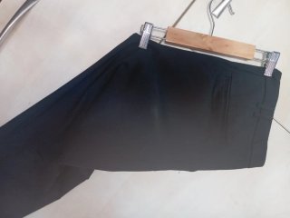 Pantalón negro vestir Mango Basics