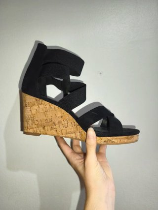 Sandalias de cuña negras