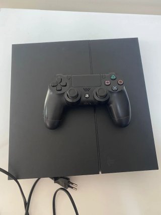 PS4 (PlayStation 4) 1TB + Mando