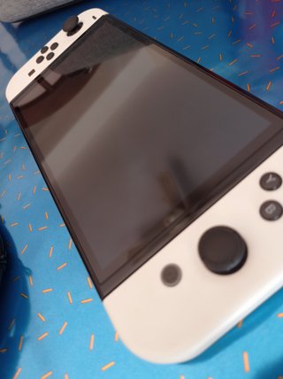 Nintendo Switch OLED 128GB + Juegos