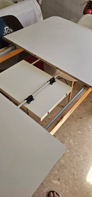 Mesa extensible nórdica blanca y madera