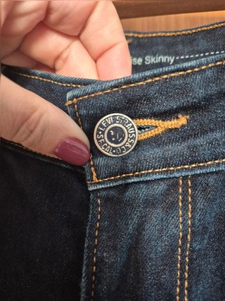 Levi’s 721 High Rise Skinny Jeans Dark Blue...
