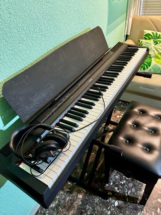 Piano Digital Yamaha, 88Teclas contrapesadas.