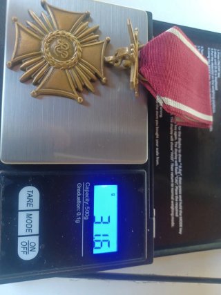 Cruz de Mérito con Espadas Bronce