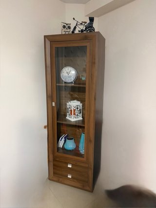 Mueble TV bodeguero y vitrina