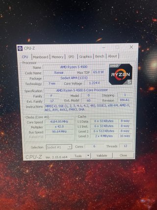 PC AMD con Tarjeta Gráfica y RAM RGB