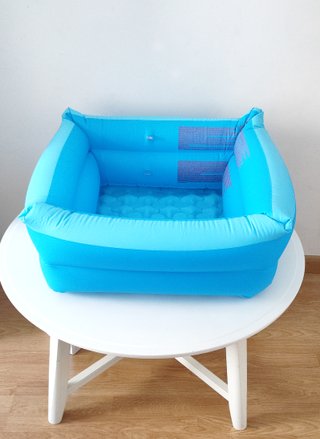 Bañera hinchable para bebé azul