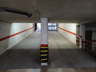 Alquilo garaje coche en barrio Campanar, Valencia