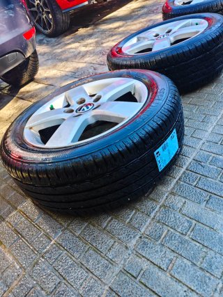 Llantas Originales VW 205/55/R16 H con Neumáticos