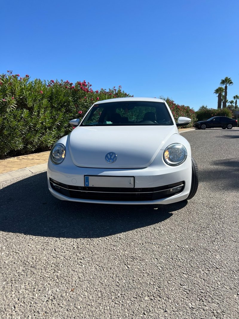 Volkswagen Beetle 2014 - foto 1