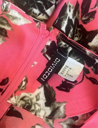 Vestido H&M floral rosa talla S