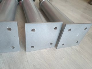 Patas de acero con ruedas (4 unidades)