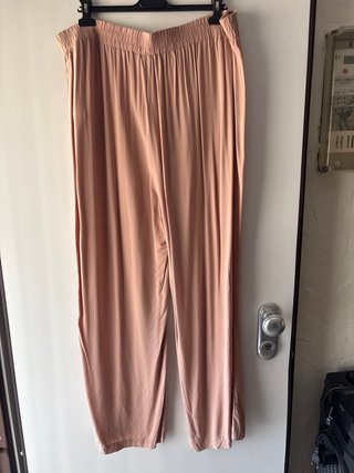 Pantalón ancho rosa