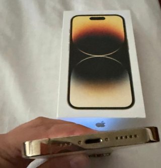 iPhone 14 Pro Dorado