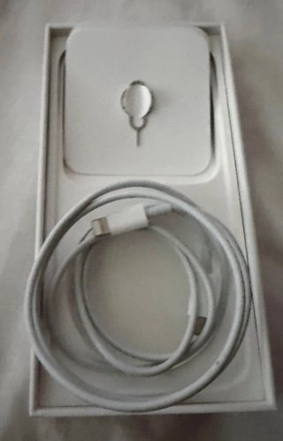 iPhone 14 Pro Dorado