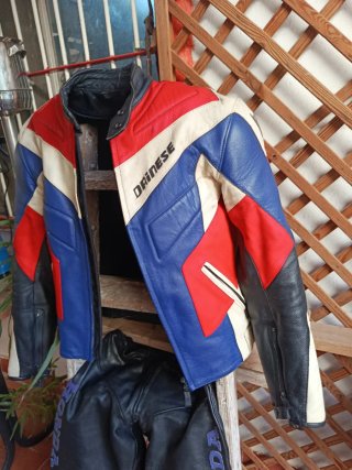 Conjunto Moto Dainese Honda Cuero