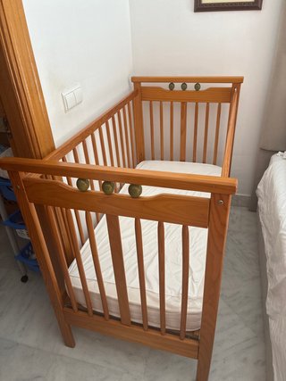Cuna de madera