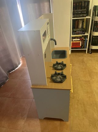 Cocinita de madera para jugar