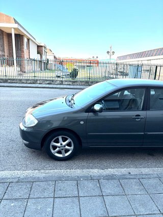Toyota Corolla 2003