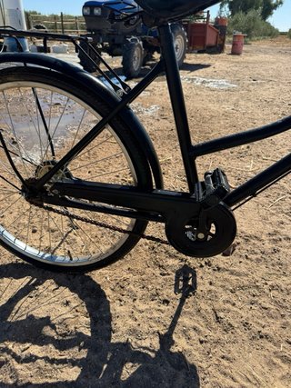 Bicicleta de paseo negra