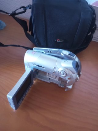 Videocámara Canon con Tarjeta y CD