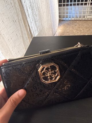 Monedero Guess Negro