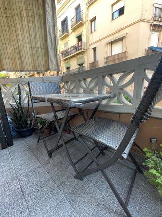 Conjunto mesa y 2 sillas mimbre jardín
