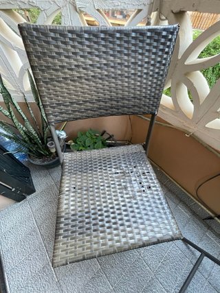 Conjunto mesa y 2 sillas mimbre jardín