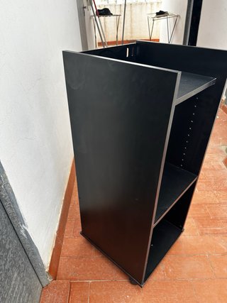 Estantería con ruedas